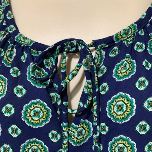 PLEIONE top - Picture 2 of 10